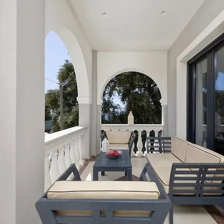 Irida Sunset Villa *